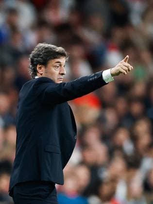 Czechia Head Coach Santi Denia gives instructions to his players England v Czechia, UEFA Nations League, Football, Wembley Stadium, London, UK - 06 Oct 2026London Wembley Stadium United Kingdom  Copyright: xMattxImpey Shutterstockx 17188908ci