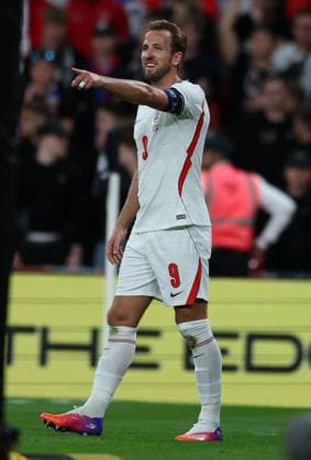 Harry Kane of England celebrates after he scores his first goal to put England 2-0 up England v Czech Republic - UEFA Nations League - League A - Group 3. Football. Wembley Stadium, London, UK. 6 OCT 2026Wembley Wembley Stadium LONDON United Kingdom  Copyright: xJASONPIX Shutterstockx 17189001e