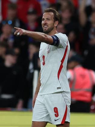 Harry Kane of England celebrates after he scores his first goal to put England 2-0 up England v Czech Republic - UEFA Nations League - League A - Group 3. Football. Wembley Stadium, London, UK. 6 OCT 2026Wembley Wembley Stadium LONDON United Kingdom  Copyright: xJASONPIX Shutterstockx 17189001g