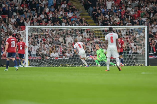 Harry Kane of England scores close to the end of the first half during the Nations League match between England and Czechia at Wembley Stadium, London, England on 6 October 2026. Copyright: xPhilxHutchinsonx 45480009