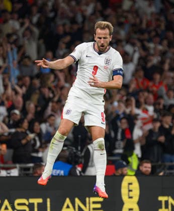 06 October 2026 - England v Czech Republic - UEFA Nations League - Wembley Stadium - London. England v Czech Republic - UEFA Nations League - Wembley Stadium - London. Harry Kane celebrates scoring his 90th goal for England. Picture : Mark Pain LONDON England  Copyright: xMarkxPainx