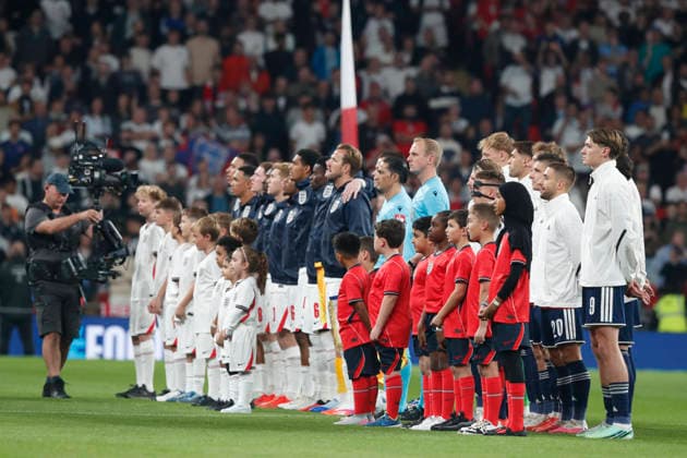 England v Czechia UEFA Nations League The players sing the National Anthem before the UEFA Nations League match at Wembley Stadium, London 06 10 2026 UK Newspapers OUT Copyright: xPaulxChestertonx FIL-24030-0014