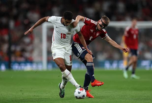 Jude Bellingham of England with Michal Sadilek of Czechia England v Czech Republic - UEFA Nations League - League A - Group 3. Football. Wembley Stadium, London, UK. 6 OCT 2026Wembley Wembley Stadium LONDON United Kingdom  Copyright: xJASONPIX Shutterstockx 17189001u