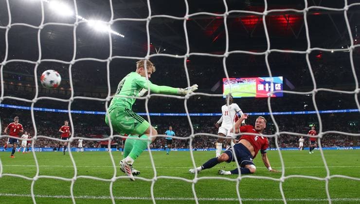 Vladimir Coufal scores an own goal England v Czechia, UEFA Nations League, Football, Wembley Stadium, London, UK - 06 Oct 2026London Wembley Stadium United Kingdom  Copyright: xKieranxMcManus Shutterstockx 17188818ak