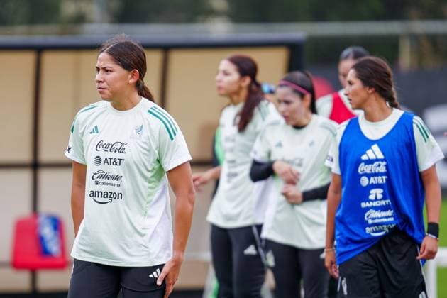 SELECCION MEXICANA FEMENIL SELECCION MEXICANA FEMENIL SESION DE ENTRENAMIENTO TRAINING SESSION 06102026 MEXICO CITY, MEXICO. General view of players of the Mexican Female National soccer team, during a training session at the Centro de Alto Rendimiento in Mexico City, prior to their friendly game against Jamaica this friday at Aguascalientes. Vista general de jugadoras de la Seleccion Nacional Mexicana Femenil, durante una sesion de entrenanmiento en el Centro de Alto Rendimiento en la Ciudad de Mexico, previa a su juego amistoso ante Jamaica este viernes en Aguascalientes. PHOTO BY IMAGENSHOP AGENCIA FOTOGRAFICA MEXICO CITY MEXICO CITY MEXICO Copyright: xIMAGENSHOPxAGENCIAxFOTOGRAFICAx
