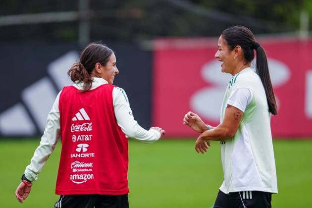 SELECCION MEXICANA FEMENIL SELECCION MEXICANA FEMENIL SESION DE ENTRENAMIENTO TRAINING SESSION 06102026 MEXICO CITY, MEXICO. General view of players of the Mexican Female National soccer team, during a training session at the Centro de Alto Rendimiento in Mexico City, prior to their friendly game against Jamaica this friday at Aguascalientes. Vista general de jugadoras de la Seleccion Nacional Mexicana Femenil, durante una sesion de entrenanmiento en el Centro de Alto Rendimiento en la Ciudad de Mexico, previa a su juego amistoso ante Jamaica este viernes en Aguascalientes. PHOTO BY IMAGENSHOP AGENCIA FOTOGRAFICA MEXICO CITY MEXICO CITY MEXICO Copyright: xIMAGENSHOPxAGENCIAxFOTOGRAFICAx