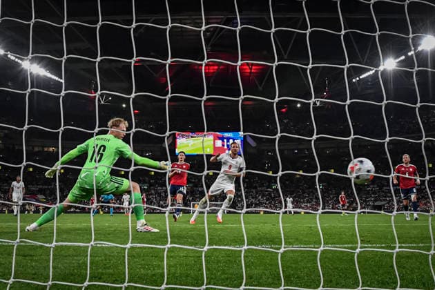 RECORD DATE NOT STATED 6th October 2026; Wembley Stadium, London, England; UEFA Nations League Football, England versus Czech Republic; Harry Kane of England scores past Lukas Hornicek of Czech Republic in the 40th minute to make the score 2-0 GodfreyxPitt