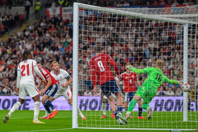 LONDON, ENGLAND OCTOBER 06 - Harry Kane of England scores the team s third goal to make score 3-0 during the UEFA Nations League game between England and Czechia at Wembley Stadium on October 06, 2026 in London, England. (Photo by Keeran Marquis Sports Press Photo) Copyright: xKeeranxMarquis SPPx Sportspressphoto_SPR247327