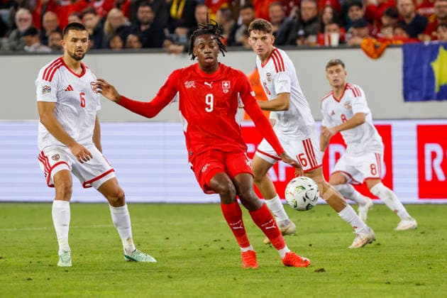 Johan Manzambi (Schweiz, 09) am Ball , Schweiz, UEFA , Nations League, Matchday 4, Schweiz vs. Nordmazedonien, 06.10.2026, Luzern Swissporarena Schweiz Copyright: xGrantxHubbsx