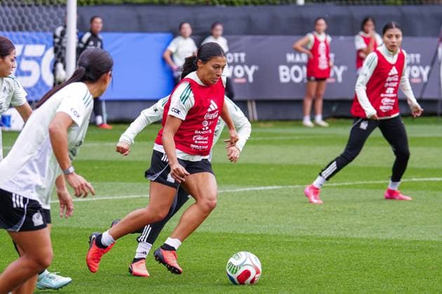 SELECCION MEXICANA FEMENIL SELECCION MEXICANA FEMENIL SESION DE ENTRENAMIENTO TRAINING SESSION 06102026 MEXICO CITY, MEXICO. General view of players of the Mexican Female National soccer team, during a training session at the Centro de Alto Rendimiento in Mexico City, prior to their friendly game against Jamaica this friday at Aguascalientes. Vista general de jugadoras de la Seleccion Nacional Mexicana Femenil, durante una sesion de entrenanmiento en el Centro de Alto Rendimiento en la Ciudad de Mexico, previa a su juego amistoso ante Jamaica este viernes en Aguascalientes. PHOTO BY IMAGENSHOP AGENCIA FOTOGRAFICA MEXICO CITY MEXICO CITY MEXICO Copyright: xIMAGENSHOPxAGENCIAxFOTOGRAFICAx