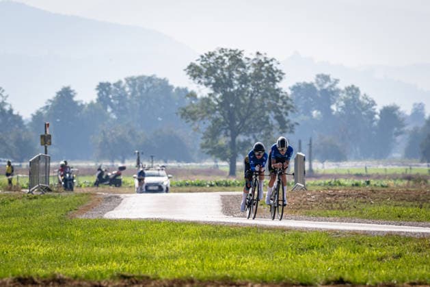 Romania: UEC Road cycling, Rad, Radsport, Strasse European Championships - Ljubljana 2026 ORZAN Antonia-Maria - GHEORGHE Daria-Teodora - BELU Brigitte ( ROU ) Romania Querformat - quer - horizontal - Landscape - Event Veranstaltung: UEC Road Cycling European Championships 2026 Ljubljana - Category Kategorie: Cycling - Road Cycling European Championships - Mixed Relay Men and Women Junior U19 - Location Ort: Europe Slovenia - Sencur - Å enÄur - Discipline: Mixed Relay ( MR ) - Distance: 44 km - Date Datum: 06.10.2026 Tuesday Day 4 -
