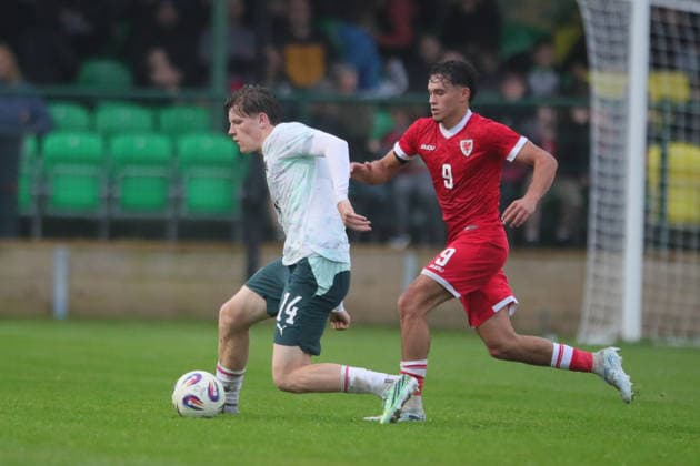 U21, U 21 Wales v U21 Austria, U21 UEFA EUROPEAN CHAMPIONSHIPS, Qualifier Luca Weinhandl of Austria Under 21 and Gabrielle Biancheri of Wales Under 21 during the U21 UEFA EUROPEAN CHAMPIONSHIPS qualification match between U21 Wales and U21 Austria at the Oval, Caernarfon, UK on 6 October 2026. Caernarfon the Oval Wales UK Editorial use only , Copyright: xAlunxRobertsx PSI-24971-0051