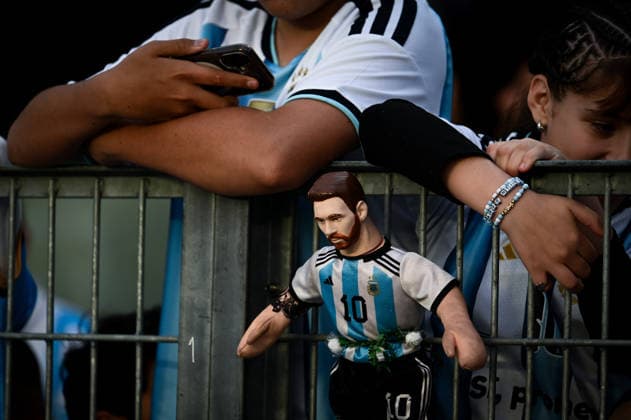 Argentina x Benin BUENOS AIRES, AR - 06.10.2026: ARGENTINA X BENIN - Fans of Argentina during the International Friendly, Länderspiel, Nationalmannschaft match between Argentina and Benin on Tuesday, October 6, 2026, at the Estadio Monumental in Buenos Aires, Argentina. The match marks Messi& 39;s farewell to the Argentine national team, Nationalteam (Photo: Gabriel Sotelo Fotoarena) x3026010x  GabrielxSotelo