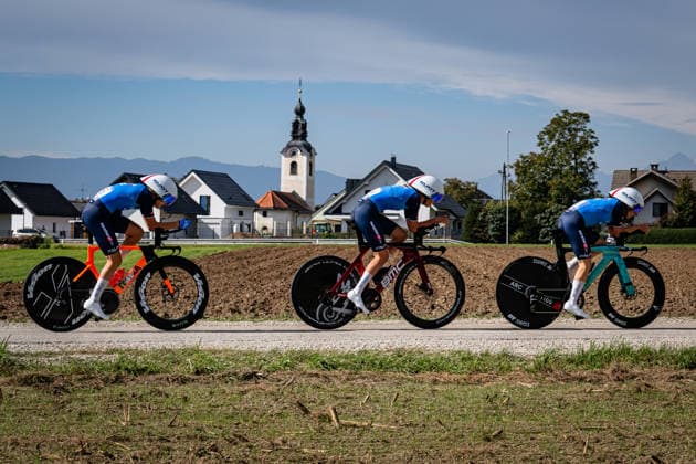 Italy: UEC Road cycling, Rad, Radsport, Strasse European Championships - Ljubljana 2026 ROSSIGNOLI Matilde - BIANCHI Elisa - BALLAN Azzurra ( ITA ) Italy Querformat - quer - horizontal - Landscape - Event Veranstaltung: UEC Road Cycling European Championships 2026 Ljubljana - Category Kategorie: Cycling - Road Cycling European Championships - Mixed Relay Men and Women Junior U19 - Location Ort: Europe Slovenia - Sencur - Å enÄur - Discipline: Mixed Relay ( MR ) - Distance: 44 km - Date Datum: 06.10.2026 Tuesday Day 4 -