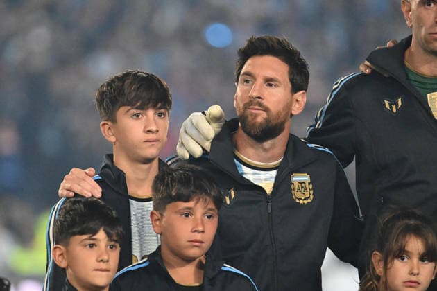 Lionel Messi farewell match BUENOS AIRES, ARGENTINA - OCTOBER 6: Lionel Messi of Argentina gesture previous his farewell match with the national team, Nationalteam at the International Friendly, Länderspiel, Nationalmannschaft match between Argentina Vs Benin at Monumental Stadium on October 6, 2026 in Buenos Aires, Argentina. Buenos Aires Estadio Monumental Antonio Liberti Buenos Aires Argentina Copyright: xIMAGOx xPhotoCero5x xLucianoxBisbalx