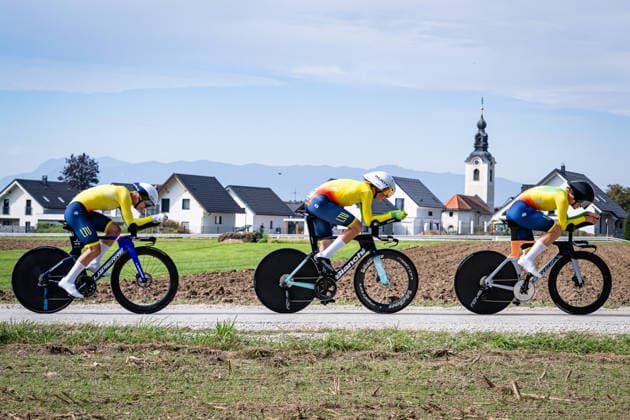 Lithuania: UEC Road cycling, Rad, Radsport, Strasse European Championships - Ljubljana 2026 VALINSKAS Kasparas - MEDELINSKAS Martynas - KUBILIUS Matas ( LTU ) Lithuania Querformat - quer - horizontal - Landscape - Event Veranstaltung: UEC Road Cycling European Championships 2026 Ljubljana - Category Kategorie: Cycling - Road Cycling European Championships - Mixed Relay Men and Women Junior U19 - Location Ort: Europe Slovenia - Sencur - Å enÄur - Discipline: Mixed Relay ( MR ) - Distance: 44 km - Date Datum: 06.10.2026 Tuesday Day 4 -
