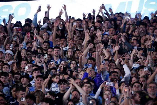 October 6, 2026, Buenos Aires, Buenos Aires, Argentina: Argentina fans seen during the match between Argentina and Benin International Friendly, Länderspiel, Nationalmannschaft match, The last match of Messi with Argentina national team, Nationalteam Buenos Aires Argentina - ZUMAs197 20261006_aaa_s197_137 Copyright: xRobertoxxTuerox