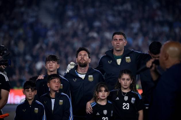 October 6, 2026, Buenos Aires, Buenos Aires, Argentina: Lionel Messi of Argentina and his family seen during the match between Argentina and Benin International Friendly, Länderspiel, Nationalmannschaft match, The last match of Messi with Argentina national team, Nationalteam Buenos Aires Argentina - ZUMAs197 20261006_aaa_s197_143 Copyright: xRobertoxxTuerox