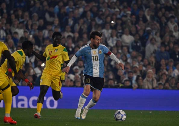 BUENOS AIRES, ARGENTINA - OCTOBER 06 : Lionel Messi of Argentina national team, Nationalteam head down during an International Friendly, Länderspiel, Nationalmannschaft match against Benin at Estadio Monumental on October 06, 2026 in Buenos Aires, Argentina. This historic match marks the final international appearance for Leo who wore a commemorative special-edition kit replacing the traditional manufacturer branding with his personal signature logo. Photo by SFSI Argentina National team v Benin Copyright: xSFSIx