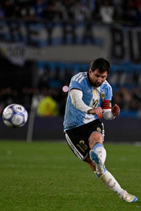 BUENOS AIRES, ARGENTINA - OCTOBER 06: Lionel Messi of Argentina national team, Nationalteam take a shot during the International Friendly, Länderspiel, Nationalmannschaft match between Argentina and Benin at Estadio Mas Monumental on October 06, 2026 in Buenos Aires, Argentina. Photo by SFSI Argentina National team v Benin Copyright: xSFSIx