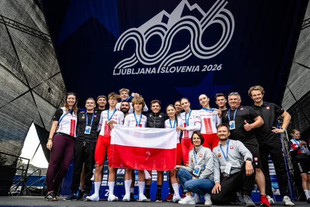 Poland: UEC Road cycling, Rad, Radsport, Strasse European Championships - Ljubljana 2026 SÅOMKA Kinga - SZYMANSKA Amelia - SEKTA Agata - MITORAJ Igor - LEGIEÄÜ MikoÅ‚aj - BÅASZAK Mateusz ( POL ) Poland Second Place - Award Ceremony Medal Ceremony Podium - Querformat - quer - horizontal - Landscape - Event Veranstaltung: UEC Road Cycling European Championships 2026 Ljubljana - Category Kategorie: Cycling - Road Cycling European Championships - Mixed Relay Men and Women Junior U19 - Location Ort: Europe Slovenia - Sencur - Å enÄur - Discipline: Mixed Relay ( MR ) - Distance: 44 km - Date Datum: 06.10.2026 Tuesday Day 4 -