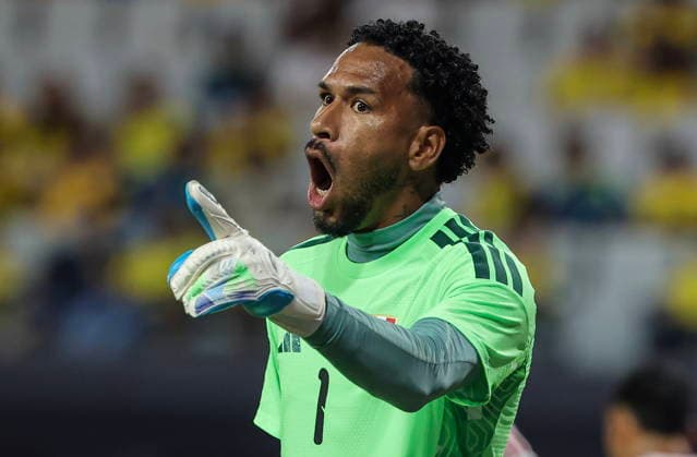 International soccer friendly - Colombia vs. Peru Peru goalkeeper Pedro Gallese reacts during the international soccer friendly between Colombia and Peru at Nu Stadium in Miami, Florida, USA, 06 October 2026. MIAMI FLORIDA United States  Copyright: xCRISTOBALxHERRERA-ULASHKEVICHx
