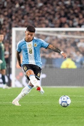 BUENOS AIRES, ARGENTINA - OCTOBER 06: Enzo Fernandez of Argentina passes the ball during the International Friendly, Länderspiel, Nationalmannschaft football match between Argentina and Benin at Estadio Monumental Antonio V. Liberti on October 06, 2026 in Buenos Aires, Argentina. (Photo by Richard Callis Sports Press Photo) Copyright: xRichardxCallis SportsxPressxPhotox Sportspressphoto_SPR247863