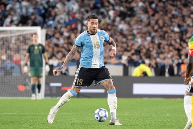 BUENOS AIRES, ARGENTINA - OCTOBER 06: Nicolas Otamendi of Argentina passes the ball during the International Friendly, Länderspiel, Nationalmannschaft football match between Argentina and Benin at Estadio Monumental Antonio V. Liberti on October 06, 2026 in Buenos Aires, Argentina. (Photo by Richard Callis Sports Press Photo) Copyright: xRichardxCallis SportsxPressxPhotox Sportspressphoto_SPR247874