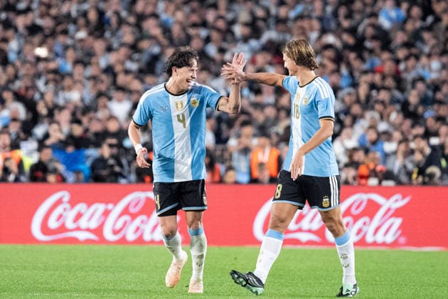 BUENOS AIRES, ARGENTINA - OCTOBER 06: Nico Paz of Argentina (R) celebrates after scoring the team s second goal with Agustin Giay of Argentina (L) during the International Friendly, Länderspiel, Nationalmannschaft football match between Argentina and Benin at Estadio Monumental Antonio V. Liberti on October 06, 2026 in Buenos Aires, Argentina. (Photo by Richard Callis Sports Press Photo) Copyright: xRichardxCallis SportsxPressxPhotox Sportspressphoto_SPR247913
