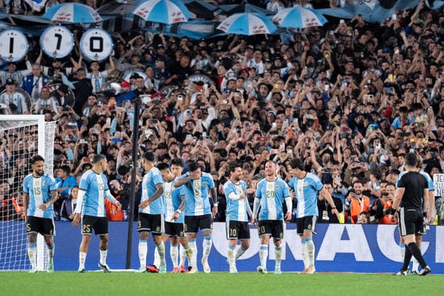 BUENOS AIRES, ARGENTINA - OCTOBER 06: Lionel Messi of Argentina celebrates after scoring the team s third goal with teammates during the International Friendly, Länderspiel, Nationalmannschaft football match between Argentina and Benin at Estadio Monumental Antonio V. Liberti on October 06, 2026 in Buenos Aires, Argentina. (Photo by Richard Callis Sports Press Photo) Copyright: xRichardxCallis SportsxPressxPhotox Sportspressphoto_SPR247922