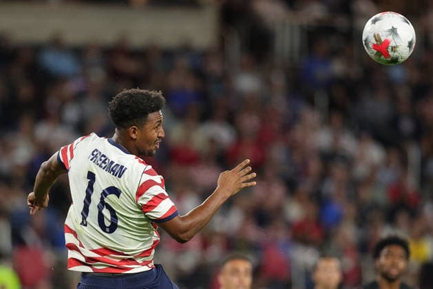 SAINT PAUL, MN - OCTOBER 06: United States Alex Freeman (16) heads the ball during the second half of the men™s friendly match between the U.S. national team, Nationalteam and Canada™s national team on October 6th, 2026, at Allianz Field in Saint Paul, MN. (Photo by Bailey Hillesheim Icon Sportswire) SOCCER: OCT 06 USA vs Canada EDITORIAL USE ONLY Icon20261006012