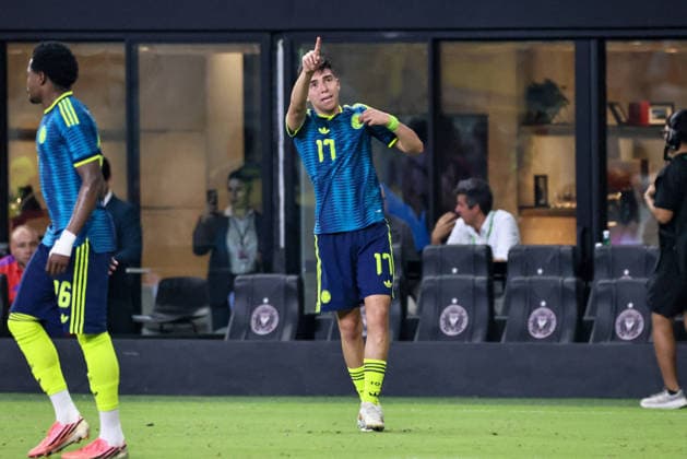 MIAMI, FL - OCTOBER 06: Samuel Velasquez 17 of Colombia celebrates a goal scored during an International Friendly, Länderspiel, Nationalmannschaft soccer match between Colombia and Peru at NU Stadium on October 06, 2026 in Miami, Florida.(Photo by Chris Arjoon Icon Sportswire) SOCCER: OCT 06 Colombia vs Peru EDITORIAL USE ONLY Icon2610060000009