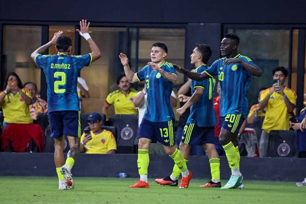 MIAMI, FL - OCTOBER 06: Daniel Arcila 13 of Colombia celebrates a goal scored during an International Friendly, Länderspiel, Nationalmannschaft soccer match between Colombia and Peru at NU Stadium on October 06, 2026 in Miami, Florida.(Photo by Chris Arjoon Icon Sportswire) SOCCER: OCT 06 Colombia vs Peru EDITORIAL USE ONLY Icon2610060000020