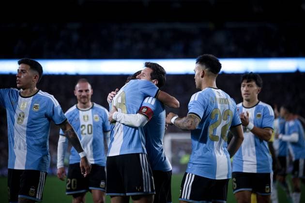 October 6, 2026, Buenos Aires, Buenos Aires, Argentina: Nicolas Paz and Lionel Messi of Argentina celebrates during the match between Argentina and Benin International Friendly, Länderspiel, Nationalmannschaft match, The last match of Messi with Argentina national team, Nationalteam Final score: Argentina 3 - 0 Benin Buenos Aires Argentina - ZUMAs197 20261006_aaa_s197_244 Copyright: xRobertoxxTuerox
