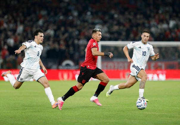 UEFA Nations League Qualifier Albania vs San Marino in Tirana, Albania. Myrto Uzuni of Albania (C) and Samuele Zannoni (R) and Simone Giocondi (L) of San Marino (R) fight for the ball during the UEFA Nations League Group C match between Albania and Belarus at Air Albania Stadium in Tirana, Albania, on October 6, 2026. Light Studio Agency Malton Dibra Tirana Albania Copyright: xLightxStudioxAgencyx xMaltonxDibrax