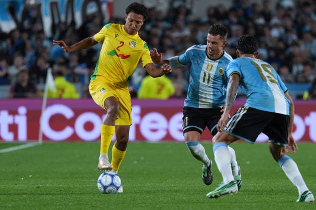 Messi bade farewell to Argentina in the friendly match against Benin BUENOS AIRES, ARGENTINA - OCTOBER 6:Giovani Lo Celso (11) of Argentina in action during the friendly match between Argentina and Benin in Buenos Aires, Argentina on October 6, 2026. Argentine football legend and national team, Nationalteam captain Lionel Messi goodbye to the crowd during his farewell match in front of over 80,000 spectators at the Monumental Stadium. Argentine football star Lionel Messi played his final international match, Länderspiel, Nationalmannschaft in the friendly game between Argentina and Benin. The 39-year-old walk onto the stadium pitch for the final time in the sky-blue and white jersey, entering his farewell as Argentina s record appearance-maker and leading scorer with 207 caps and 125 goals. Luciano Gonzalez Anadolu Buenos Aires Argentina. Editorial use only. Please get in touch for any other usage.  Copyright: x2026xAnadoluxLucianoxGonzalezx