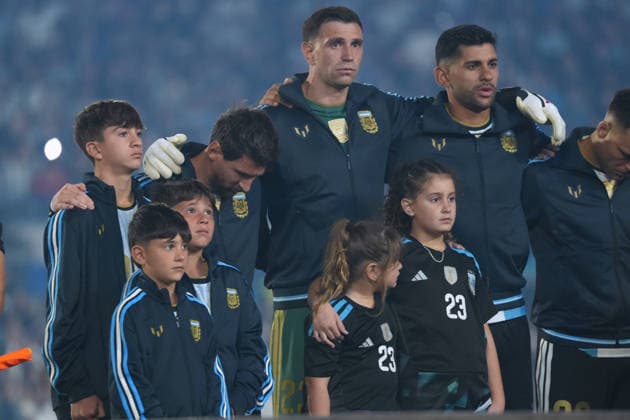 Messi bade farewell to Argentina in the friendly match against Benin BUENOS AIRES, ARGENTINA - OCTOBER 6: Argentine football legend and national team, Nationalteam captain Lionel Messi poses for the team photo before his farewell match in front of over 80,000 spectators at the Monumental Stadium, in Buenos Aires, Argentina on October 6, 2026. Argentine football star Lionel Messi played his final international match, Länderspiel, Nationalmannschaft in the friendly game between Argentina and Benin. The 39-year-old walk onto the stadium pitch for the final time in the sky-blue and white jersey, entering his farewell as Argentina s record appearance-maker and leading scorer with 207 caps and 125 goals. Luciano Gonzalez Anadolu Buenos Aires Argentina. Editorial use only. Please get in touch for any other usage.  Copyright: x2026xAnadoluxLucianoxGonzalezx