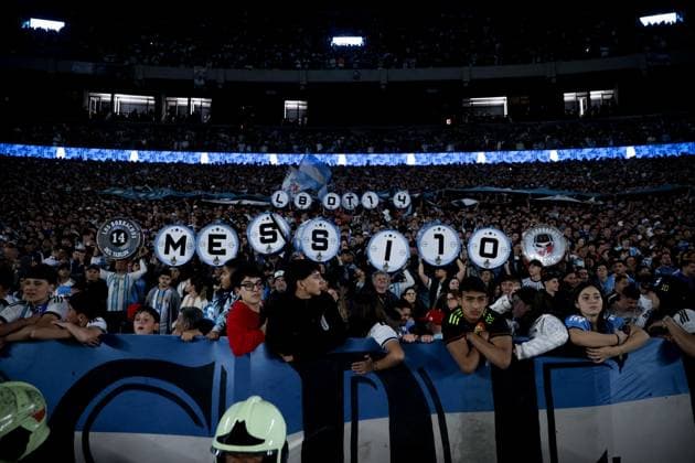October 6, 2026, Buenos Aires, Buenos Aires, Argentina: Argentina fans seen during the match between Argentina and Benin International Friendly, Länderspiel, Nationalmannschaft match, The last match of Messi with Argentina national team, Nationalteam Final score: Argentina 3 - 0 Benin Buenos Aires Argentina - ZUMAs197 20261006_aaa_s197_274 Copyright: xRobertoxxTuerox
