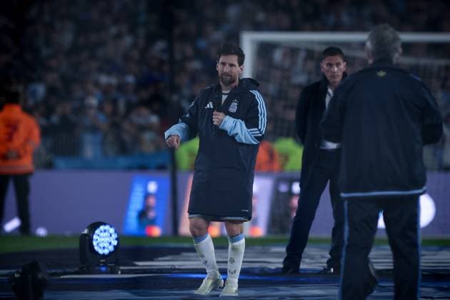 October 6, 2026, Buenos Aires, Buenos Aires, Argentina: Lionel Messi of Argentina give a speech after the match between Argentina and Benin International Friendly, Länderspiel, Nationalmannschaft match, The last match of Messi with Argentina national team, Nationalteam Final score: Argentina 3 - 0 Benin Buenos Aires Argentina - ZUMAs197 20261006_aaa_s197_277 Copyright: xRobertoxxTuerox