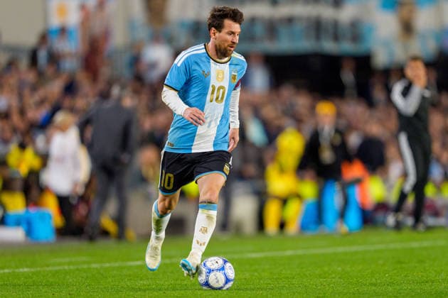 Benin v Argentina BUENOS AIRES, ARGENTINA - OCTOBER 6: Lionel Messi 10 of Argentina dribbles the ball during a game between Benin and Argentina at Estadio Monumental on October 6, 2026 in Buenos Aires, Argentina Buenos Aires Estadio Monumental Argentina Copyright: xAndrewxJ.xClark ISIxPhotosx 9950