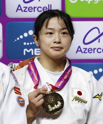 Judo: World championships Akari Omori of Japan poses after winning the women s 57-kilogram title at the judo world championships in Baku, Azerbaijan, on Oct. 6, 2026.  A14AA0005630286P
