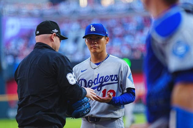 Yoshinobu Yamamoto,(Dodgers) Starting pitcher Yoshinobu Yamamoto Oct.6,2026 - Baseball : MLB, Baseball Herren, USA National League Division Series Atlanta Braves vs. Los Angeles Dodgers Venue: Truist Park (Cumberland, Georgia, USA)  aflo_353997408 YujixArakawax