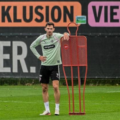 Branimir Hrgota ( Pauli ) Deutschland , Hamburg , Trainingsgelände an der Kollaustrasse , Fussball , 2. Bundesliga , FC St Pauli