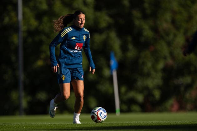 261007 Rosa Kafaji of the Swedish women s national football team during a training session on October 7, 2026 in Stockholm. Photo: Emma Wallskog BILDBYRAN kod EW EW0716 fotboll football soccer fotball vm-kval kval fifa womens world cup qualifier qualifier träning practice training sverige sweden dam bbeng Copyright: EMMAxWALLSKOG BB261007EW015