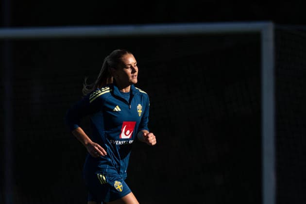 261007 Amanda NildÃ n of the Swedish women s national football team during a training session on October 7, 2026 in Stockholm. Photo: Emma Wallskog BILDBYRAN kod EW EW0716 fotboll football soccer fotball vm-kval kval fifa womens world cup qualifier qualifier träning practice training sverige sweden dam bbeng Copyright: EMMAxWALLSKOG BB261007EW029