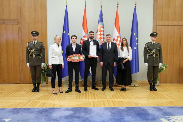 Croatian President Zoran Milanovic Presents Order of Duke Trpimir to Boxer Filip Hrgovic Croatian President Zoran Milanovic presents boxer Filip Hrgovic with the Order of Duke Trpimir with Ribbon and Star during a ceremony at the Office of the President of the Republic of Croatia in Zagreb, Croatia on October 7, 2026.  MatijaxHabljak PIXSELL