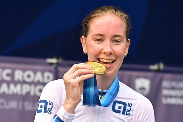 Netherlands Nienke Vinke celebrates on the podium after winning the Women U23 Individual Time Trial race (22km) at the cycling UEC Road European Championships, in Ljubljana, Slovenia, on Wednesday 7 October 2026. The UEC Road European Championships are taking place from 02 to 07 October in Ljubljana, Slovenia. DAVIDxPINTENS  x189040145x