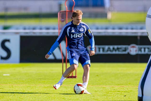 07.10.2026, Fussball, Training des FC Schalke 04. Finn Porath (FC Schalke 04). Gelsenkirchen Trainingsgelände FC Schalke 04 NRW Deutschland xRHR-FOTO YYx Copyright: RHR-FOTOx RHR-FOTO YY