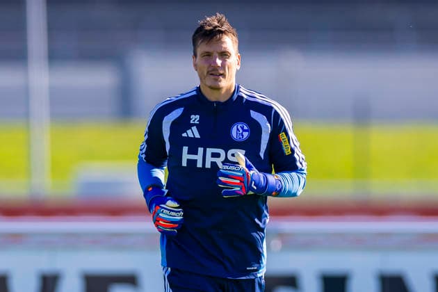 07.10.2026, Fussball, Training des FC Schalke 04. Torwart Kevin Müller (FC Schalke 04). Gelsenkirchen Trainingsgelände FC Schalke 04 NRW Deutschland xRHR-FOTO YYx Copyright: RHR-FOTOx RHR-FOTO YY