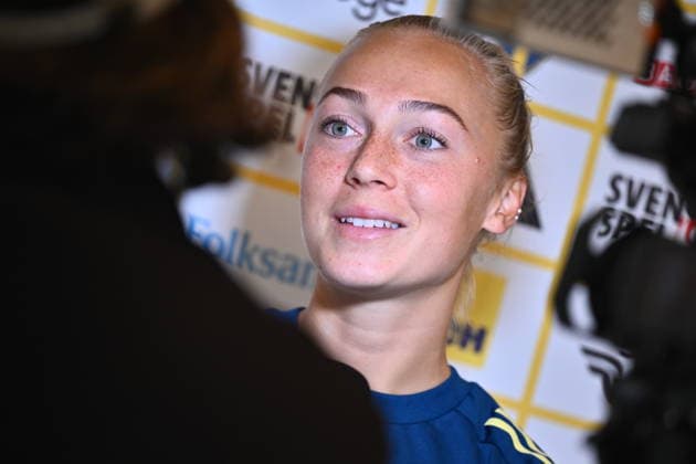 STOCKHOLM, SWEDEN 20261007 Amanda NildÃ n at a press conference, PK, Pressekonferenz after the women s national team, Nationalteam s training on Bosön ahead of the playoff for the 2027 World Cup. STOCKHOLM SWEDEN x10090x